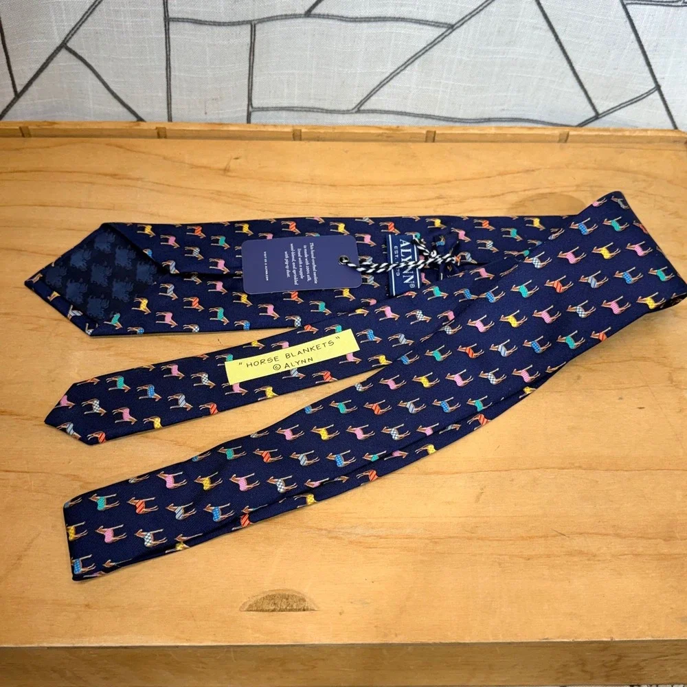 Alynn Silk‎ Necktie One Size Navy Blue Horse Blankets Equestrian Print NWT